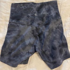 Lululemon align biker short size 4 (6” seam)